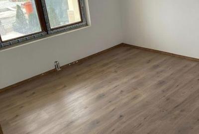 Casă cu 4 camere cu Teren 170 Mp în Central - 11