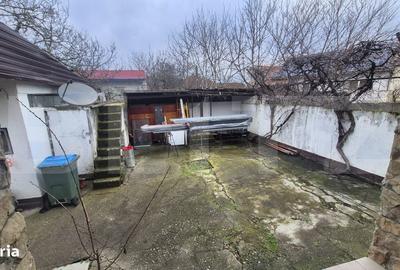 Casă cu 6 camere cu Teren 800 Mp în 14 Mai - 9