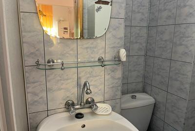 Garsonieră decomandată în Petros - 2