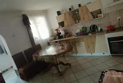 Casă cu Teren 1300 Mp în Aghireșu - 9