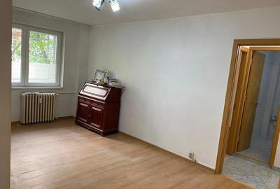 Apartament cu 4 camere decomandat în Central - 9