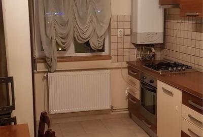 Apartament cu 3 camere decomandat în Central - 2