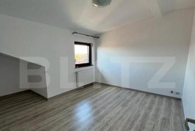 Apartament 3 camere, 100mp, situat pe 2 niveluri, zona Radau - 4