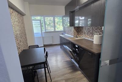 3 camere, nou, loc parcare, Sos.Nicolae Titulescu, Metrou Piata Victoriei - 33