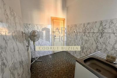 Apartament cu 4 camere semidecomandat în Central - 8