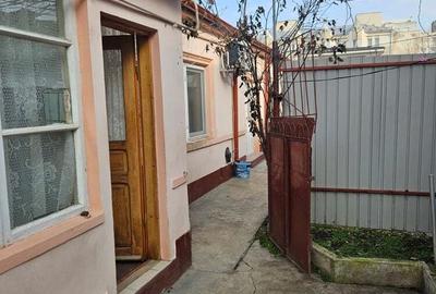 Casă cu 3 camere în Central - 1