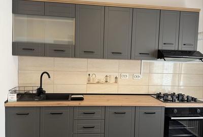 Apartament cu 3 camere decomandat în Nerva Traian