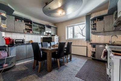 Casă individuală cu 7 camere cu Canalizare în Aurel Vlaicu - 11