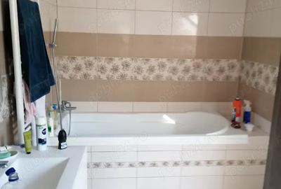 Vand casa renovata situata pe str Horia Teculescu - 2