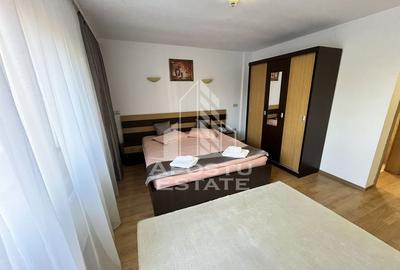 Spațiu comercial, de 674 mp, în Central - 14