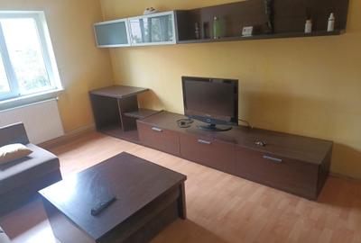 Apartament cu 2 camere decomandat în 1 Mai - 5
