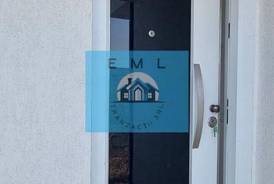 Casă cu 4 camere în Central - 2