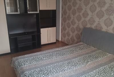 Apartament cu 3 camere semidecomandat în Girocului - 9