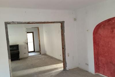 Casă individuală cu 20 camere cu Canalizare în Primăverii - 3