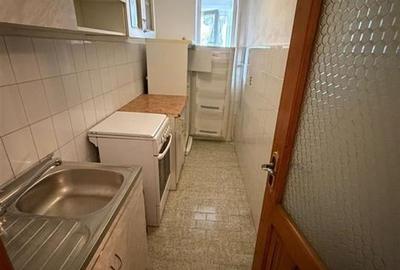 Garsoniera de vanzare - etaj 1 - 27mp - zona Brailei - Quattro - 4