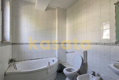 Super pret | De renovat cum iti place | 6 camere | Curte - 25