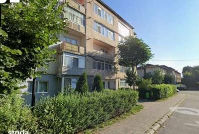 Apartament cu 3 camere în Micro 4 - 1