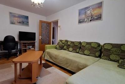 Apartament cu 3 camere decomandat în Titan