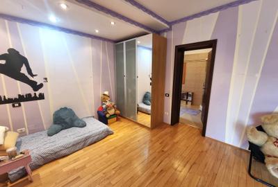 Casă cu 8 camere cu Canalizare în Iancu Nicolae - 14