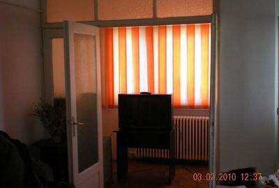 Inchiriez garsoniera etaj1 zona Armeneasca - 2