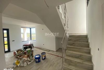 Casă cu 4 camere cu Canalizare în Central - 12