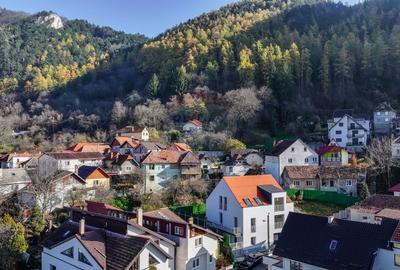 Armonie intre traditie si modernitate - Vila contemporana in Brasov - 1