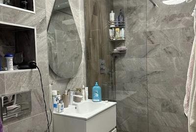 Apartament cu 2 camere semidecomandat în Micro 1 - 2