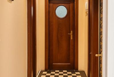 Refugiu interbelic cu 3 camere - 90 mp utili - Curte interioara - 9