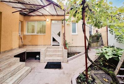 Casa cocheta in zona centrala cu potential si functionalitate excelenta - 8