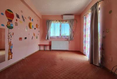 Casă cu 5 camere cu Teren 650 Mp în Corbeanca