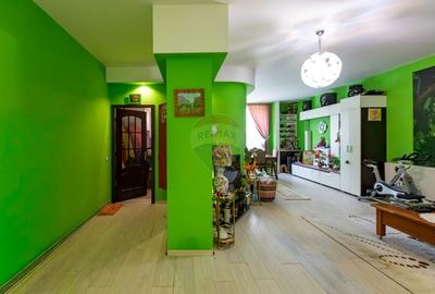 Apartament cu 3 camere decomandat în Alecu Russo - 16