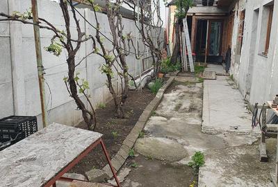 Casă cu 3 camere cu Teren 150 Mp în Central - 2