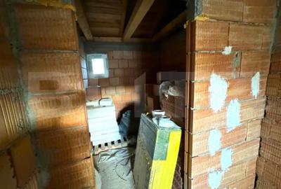 Casă cu 3 camere cu Teren 500 Mp în Central