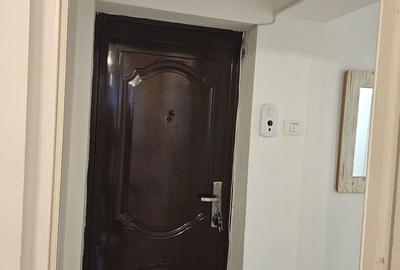 Apartament cu 3 camere semidecomandat în Central - 7