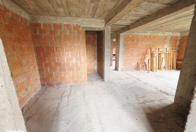 Casă cu 5 camere cu Teren 450 Mp în Păulești - 15