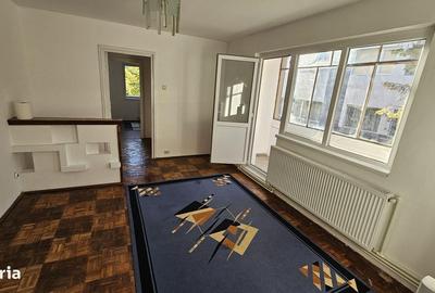Apartament cu 2 camere semidecomandat în Brazda lui Novac
