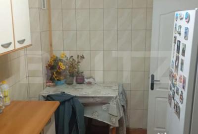 Apartament cu 2 camere decomandat în Micro 6 - 4