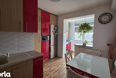 Apartament cu 3 camere în Ultracentral