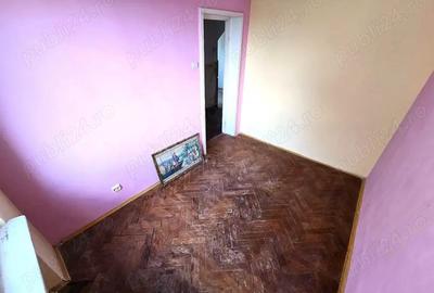 Apartament cu 3 camere decomandat | Etajul 3 - Botizului - 7