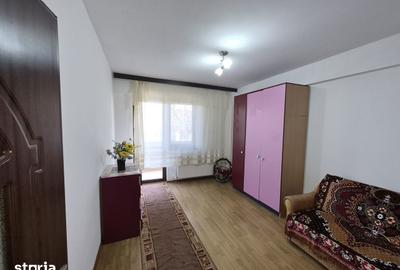 Apartament cu 3 camere în Podu Roș - 4