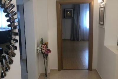 Apartament cu 3 camere decomandat, mobilat în 13 Septembrie