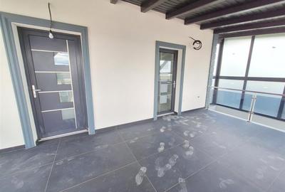 Casa noua P+M ,in Hemeius, aproape de Primarie, 413 mp  teren - 47