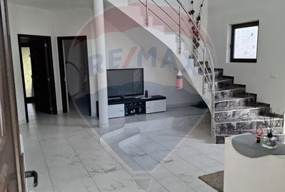 Casă cu 5 camere cu Teren 676 Mp în Bogdan Vodă - 4