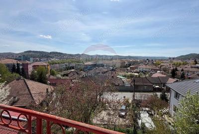 Casă cu 5 camere cu Canalizare în Exterior Sud - 4
