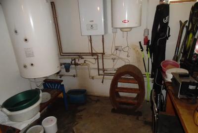 Casă cu 4 camere în Călugareni - 11