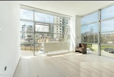 Apartament cu 3 camere semidecomandat în Central - 2