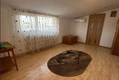 Apartament cu 2 camere decomandat în Nicolina - 4