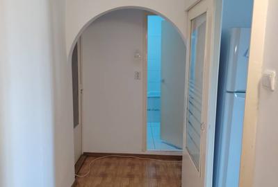 Apartament cu 2 camere decomandat în Zorilor