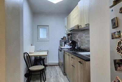 Apartament cu 2 camere decomandat în 1 Decembrie - 4