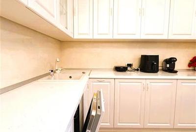 Apartament cu 3 camere decomandat, mobilat în Tractorul - 3